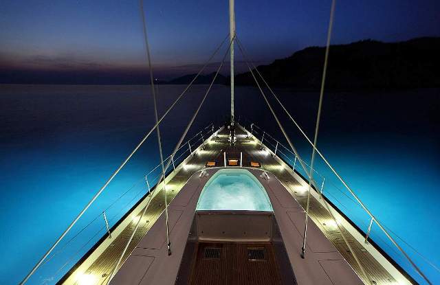 PRANA. Weekly charter rate:  from €175,000